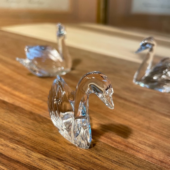 VINTAGE Lenox Style Crystal Enchanted Swan Figurines Set of 3 - Picture 8 of 9